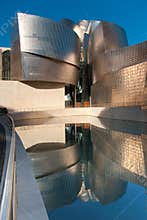 Reflect in Guggenheim museum