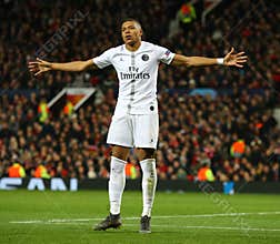 Manchester United v Paris Saint-Germain - UEFA Champions League Round of 16: First Leg