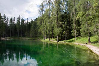 The trail on the emerald lake