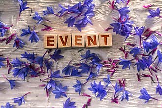 Event on the wooden cubes