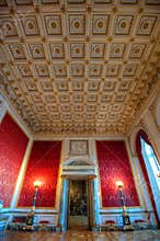 Large luxurious room