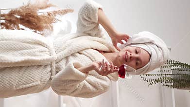 Vertical positive emotion dancing relax spa glass