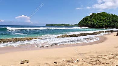 The beautiful wave on gondo mayit beach