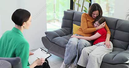 Calm living space during supportive counseling interaction