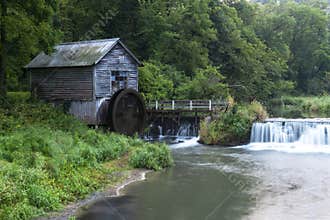 Old Grist Mill, Waterfall, History