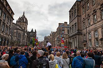 Juggler Performing At Edinburgh Fringe Festival 