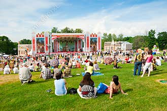 The Psychology of Fan Loyalty in the Digital Age