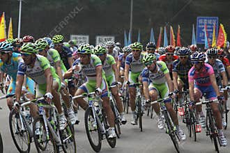 Cycle race near the Great Wall