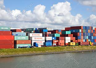 Import export containers