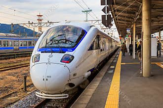 Sonic 885 a L:imited Express in Nagasaki