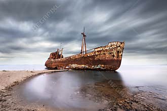 Shipwreck Dimitrios (col)