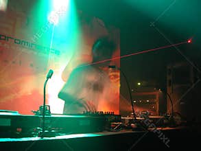 Dj 02