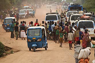 A crowd on the way to the market