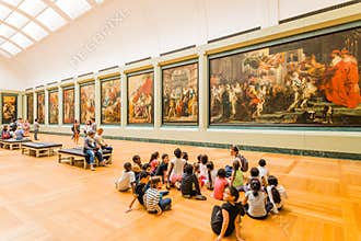 Teacher and students at the Louvre