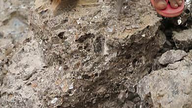 Slavery in Asia. Unskilled workers. Mining of mica. India.