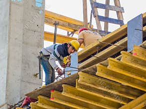 Lebanese construction workers