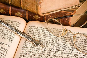 Torah pointer and glasses