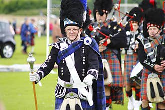 Pipe band at Newtonmore highland games