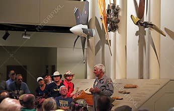 Rutan speaks with attendees of the EAA AirVenture