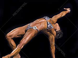 Women Show Off Amazing Physiques in Vancouver