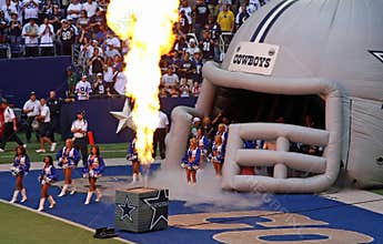 Cowboys Pregame Cheerleaders Pyrotech