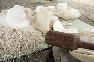 Panama Hats - Tools - how to make