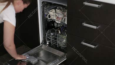 Dishwasher close up