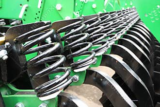 Image cushioning springs of the cultivator