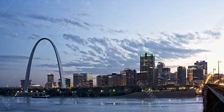 Cityscape of St. Louis at dusk