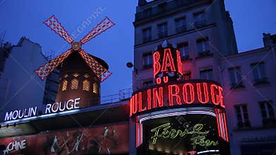 Paris, Moulin Rouge video