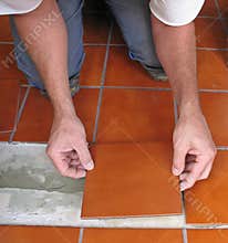 Laying ceramic tile