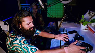 Producer and singer collaborate song track