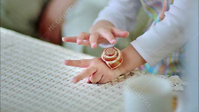 Children play, happy family, accompany children to grow up, happy family of Asians.