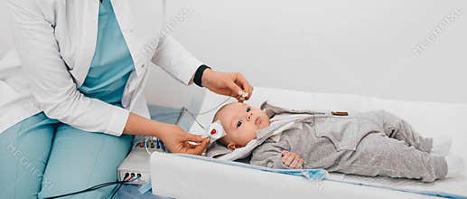 Hearing Test baby , Cortical auditory evoked potential analyzer. hearing screening