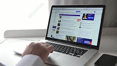 Yahoo! webpage on macbook