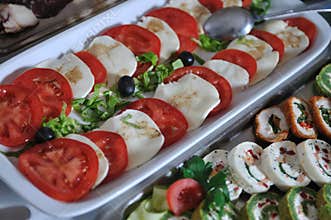 Buffet food