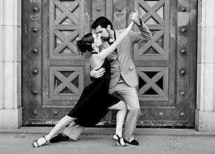 Tango dancers