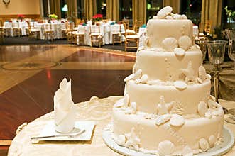 White wedding cake