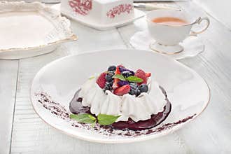 Anna Pavlova dessert