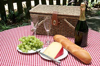 Picnic For Two Horizontal