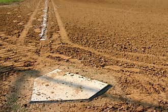 Baseball plate