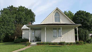 American Gothic House, Farmhouse Landmark
