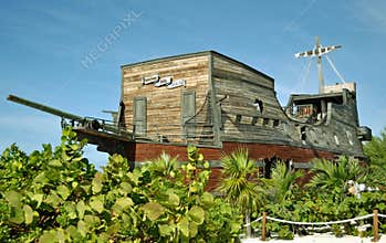 Caribbean Beach Bar