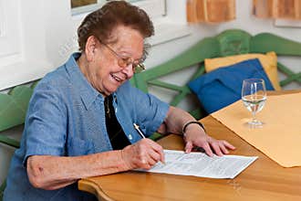Senior signs a contract
