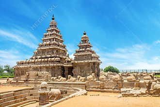 Shore temple a popular tourist destination and UNESCO world heritage at Mahabalipuram, Tamil Nadu, India