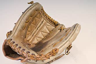 Baseball glove