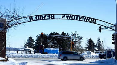 BEMIDJI, MN - 8 FEB 2019: Paul Bunyan and Babe the Blue Ox and Downtown Bemidji sign.