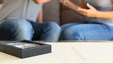 Wife breaking up leaving the wedding ring