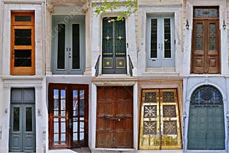 Front doors, Athenes