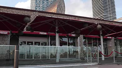 Closed bars and restaurants in Barcelona